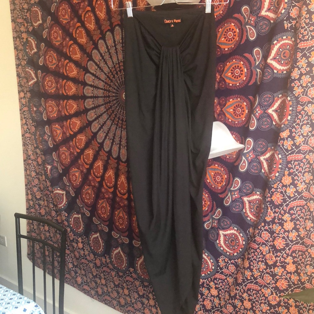 STILL ONLINE Lulu’s Black Wrap Maxi Skirt